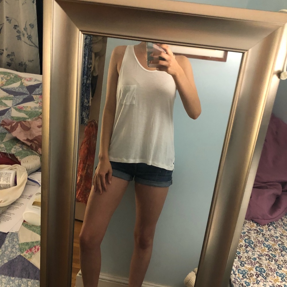PERFECT CONDITION WHITE TANK TOP!